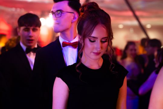 Studniówka III Liceum Ogólnokształcącego im. płk Dionizego Czachowskiego (zdjęcia)