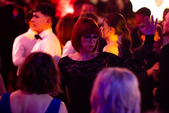 Studniówka III Liceum Ogólnokształcącego im. płk Dionizego Czachowskiego (zdjęcia)