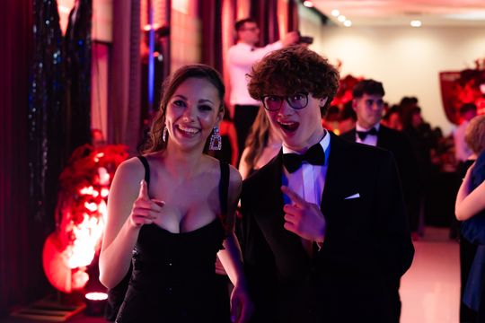 Studniówka III Liceum Ogólnokształcącego im. płk Dionizego Czachowskiego (zdjęcia)