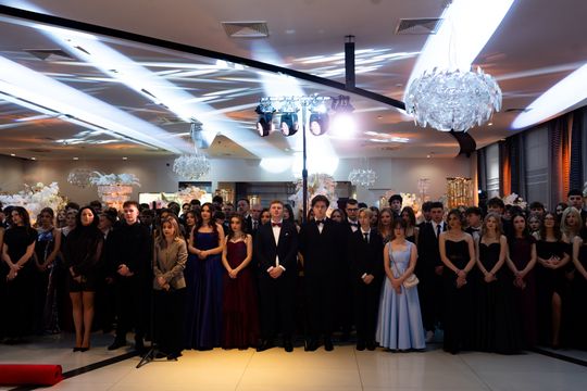 Studniówka IV Liceum Ogólnokształcącego im. dr. Tytusa Chałubińskiego w Radomiu (zdjęcia)