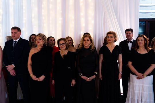 Studniówka IV Liceum Ogólnokształcącego im. dr. Tytusa Chałubińskiego w Radomiu (zdjęcia)