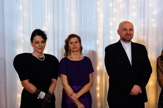 Studniówka IV Liceum Ogólnokształcącego im. dr. Tytusa Chałubińskiego w Radomiu (zdjęcia)