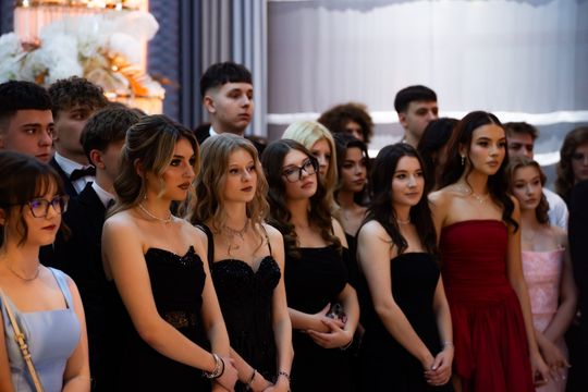 Studniówka IV Liceum Ogólnokształcącego im. dr. Tytusa Chałubińskiego w Radomiu (zdjęcia)