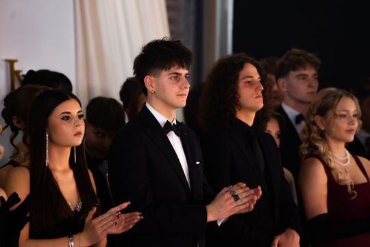 Studniówka IV Liceum Ogólnokształcącego im. dr. Tytusa Chałubińskiego w Radomiu (zdjęcia)