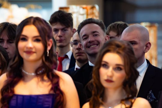 Studniówka IV Liceum Ogólnokształcącego im. dr. Tytusa Chałubińskiego w Radomiu (zdjęcia)