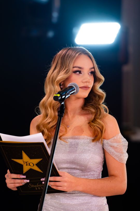 Studniówka IV Liceum Ogólnokształcącego im. dr. Tytusa Chałubińskiego w Radomiu (zdjęcia)