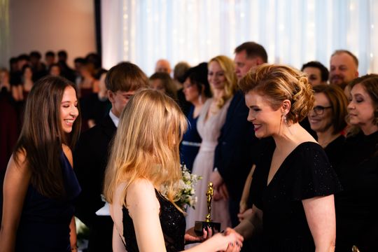 Studniówka IV Liceum Ogólnokształcącego im. dr. Tytusa Chałubińskiego w Radomiu (zdjęcia)