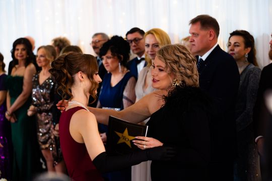 Studniówka IV Liceum Ogólnokształcącego im. dr. Tytusa Chałubińskiego w Radomiu (zdjęcia)