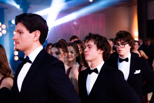 Studniówka IV Liceum Ogólnokształcącego im. dr. Tytusa Chałubińskiego w Radomiu (zdjęcia)