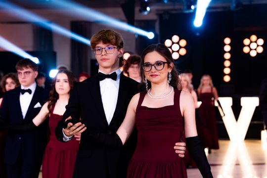 Studniówka IV Liceum Ogólnokształcącego im. dr. Tytusa Chałubińskiego w Radomiu (zdjęcia)