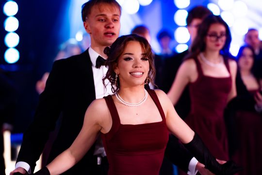 Studniówka IV Liceum Ogólnokształcącego im. dr. Tytusa Chałubińskiego w Radomiu (zdjęcia)