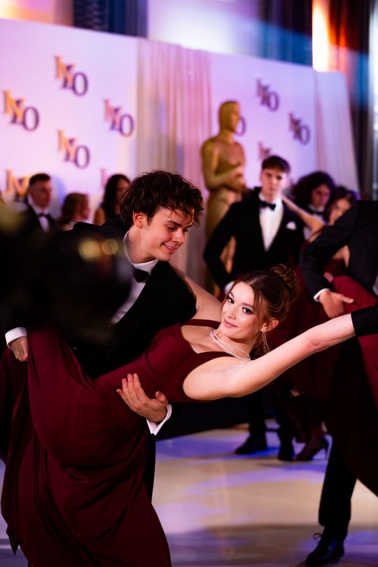 Studniówka IV Liceum Ogólnokształcącego im. dr. Tytusa Chałubińskiego w Radomiu (zdjęcia)