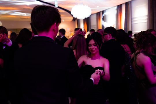 Studniówka IV Liceum Ogólnokształcącego im. dr. Tytusa Chałubińskiego w Radomiu (zdjęcia)