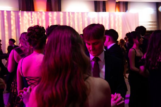 Studniówka IV Liceum Ogólnokształcącego im. dr. Tytusa Chałubińskiego w Radomiu (zdjęcia)