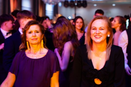 Studniówka IV Liceum Ogólnokształcącego im. dr. Tytusa Chałubińskiego w Radomiu (zdjęcia)