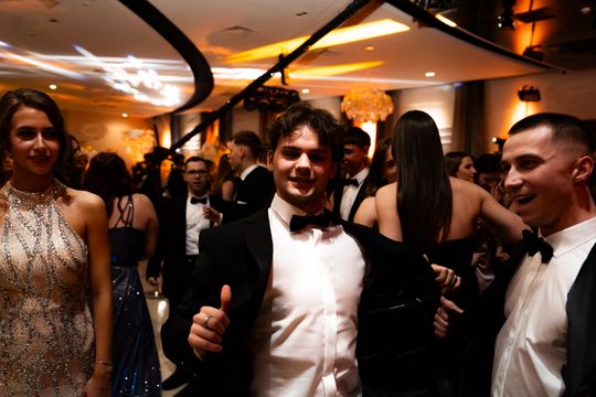 Studniówka IV Liceum Ogólnokształcącego im. dr. Tytusa Chałubińskiego w Radomiu (zdjęcia)