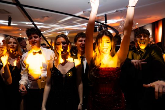 Studniówka IV Liceum Ogólnokształcącego im. dr. Tytusa Chałubińskiego w Radomiu (zdjęcia)