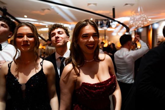 Studniówka IV Liceum Ogólnokształcącego im. dr. Tytusa Chałubińskiego w Radomiu (zdjęcia)