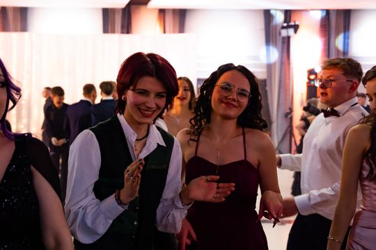 Studniówka IV Liceum Ogólnokształcącego im. dr. Tytusa Chałubińskiego w Radomiu (zdjęcia)