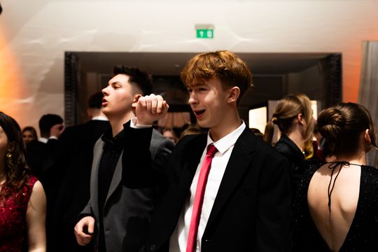 Studniówka IV Liceum Ogólnokształcącego im. dr. Tytusa Chałubińskiego w Radomiu (zdjęcia)