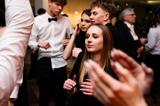 Studniówka Liceum Ogólnokształcącego im. M. Dąbrowskiej w Pionkach (zdjęcia)