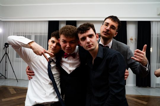 Studniówka Liceum Ogólnokształcącego im. M. Dąbrowskiej w Pionkach (zdjęcia)