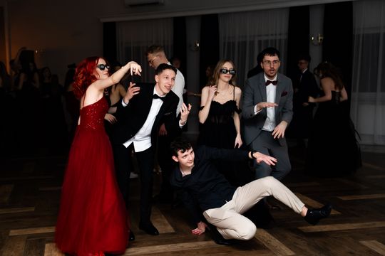 Studniówka Liceum Ogólnokształcącego im. M. Dąbrowskiej w Pionkach (zdjęcia)