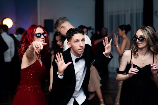 Studniówka Liceum Ogólnokształcącego im. M. Dąbrowskiej w Pionkach (zdjęcia)