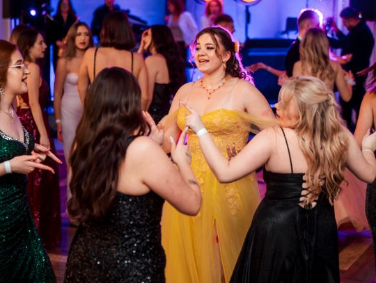 Studniówki 2026: CKZiU w Pionkach (zdjęcia)