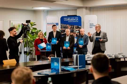 Prezentacja publikacji %22Gwiazdy Radomskiego Sportu%22 014.jpg