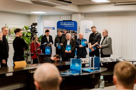 Prezentacja publikacji %22Gwiazdy Radomskiego Sportu%22 020.jpg