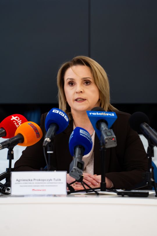 Konferencja prasowa dot. inwestycji samorządu województwa w regionie radomskim w 2026 roku (zdjęcia)