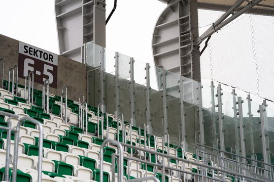 Ostatnie prace na sektorze dla gości na stadionie przy Struga (zdjęcia)