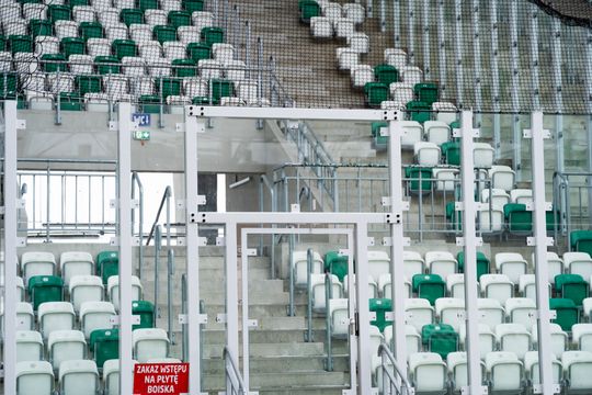 Ostatnie prace na sektorze dla gości na stadionie przy Struga (zdjęcia)