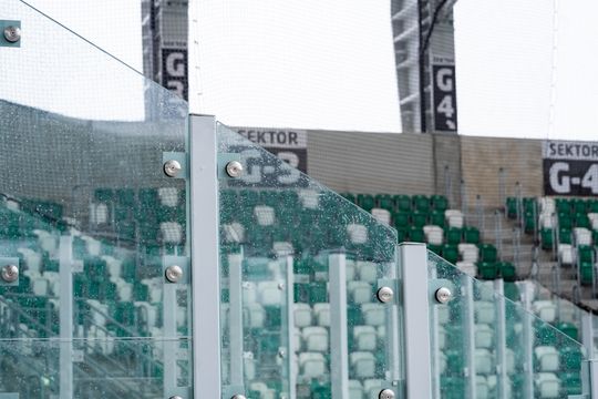 Ostatnie prace na sektorze dla gości na stadionie przy Struga (zdjęcia)