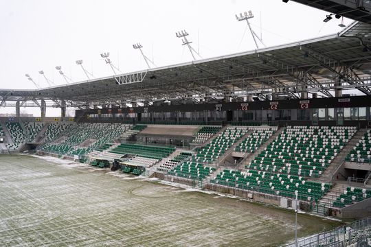 Ostatnie prace na sektorze dla gości na stadionie przy Struga (zdjęcia) Ostatnie prace na sektorze dla gości na stadionie przy Struga (zdjęcia)