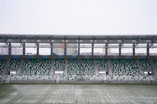 Ostatnie prace na sektorze dla gości na stadionie przy Struga (zdjęcia)
