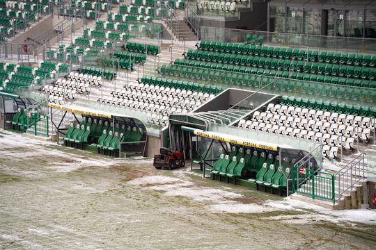 Ostatnie prace na sektorze dla gości na stadionie przy Struga (zdjęcia)