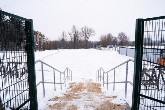Ostatnie prace na sektorze dla gości na stadionie przy Struga (zdjęcia)