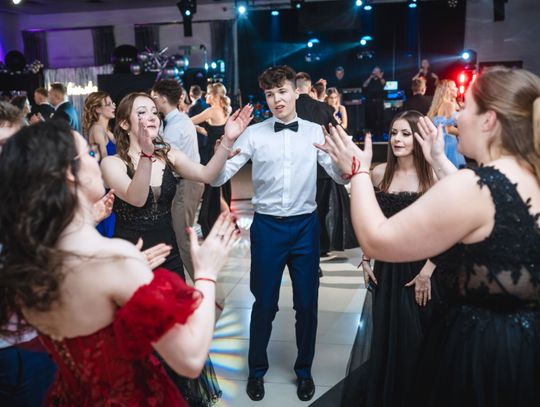 Studniówki 2026: Zespół Szkół Ponadpodstawowych im. Stanisława Staszica w Białobrzegach (zdjęcia) Studniówki 2026: Zespół Szkół Ponadpodstawowych im. Stanisława Staszica w Białobrzegach (zdjęcia)