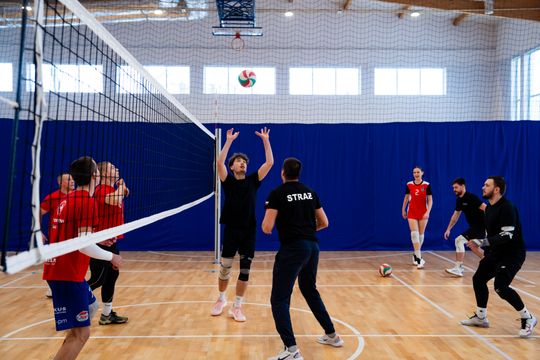 Mistrzostwa Służb Mundurowych i Medycznych w piłkę Siatkową (zdjęcia)