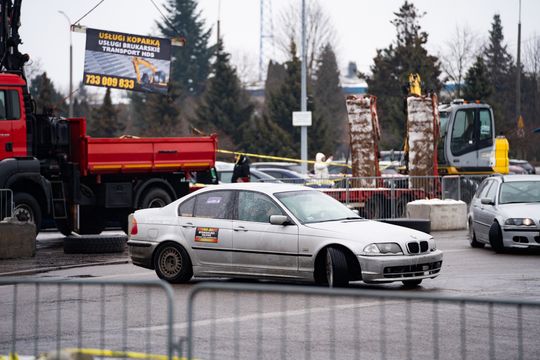 Charytatywny Drift Show na terenie E.Leclerc Radom (zdjęcia)
