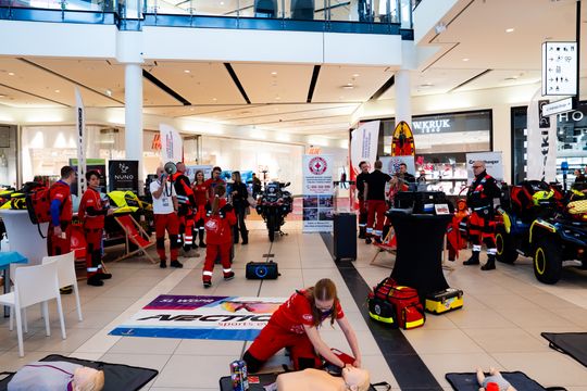 Finał WOŚP z ŚL WOPR i Radomskim Szpitalem Specjalistycznym (zdjęcia)