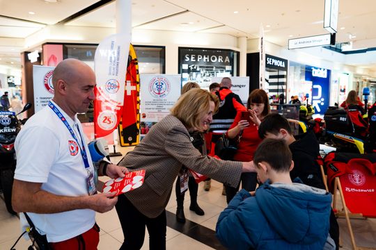 Finał WOŚP z ŚL WOPR i Radomskim Szpitalem Specjalistycznym (zdjęcia)