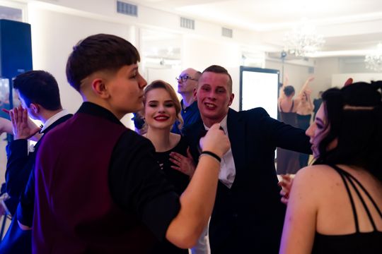 Studniówka - Zespół Szkół Zawodowych im. mjra Henryka Dobrzańskiego Hubala (zdjęcia)