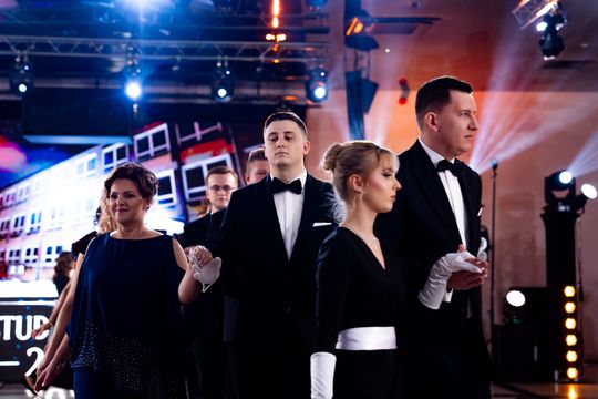 Studniówka Zespołu Szkół Ekonomicznych (zdjęcia)