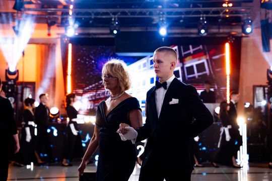 Studniówka Zespołu Szkół Ekonomicznych (zdjęcia)