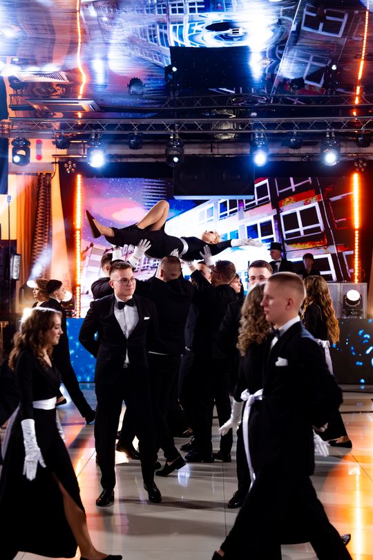 Studniówka Zespołu Szkół Ekonomicznych (zdjęcia)