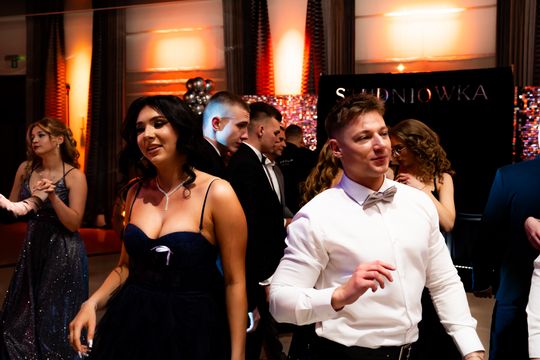 Studniówka Zespołu Szkół Ekonomicznych (zdjęcia)