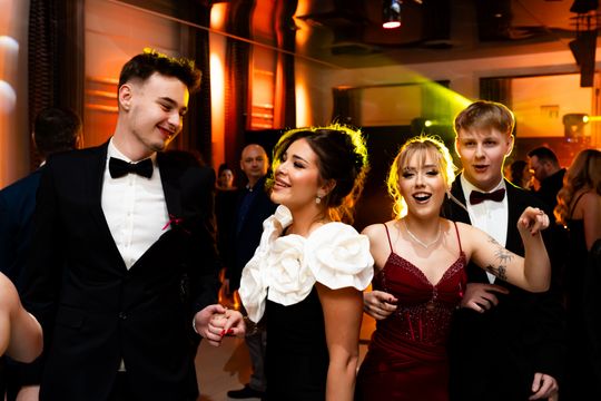 Studniówka Zespołu Szkół Ekonomicznych (zdjęcia)